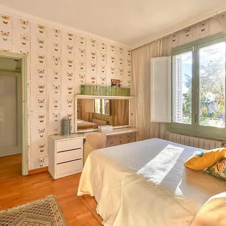 Holiday home Pet Friendly In With Kitchen Breda